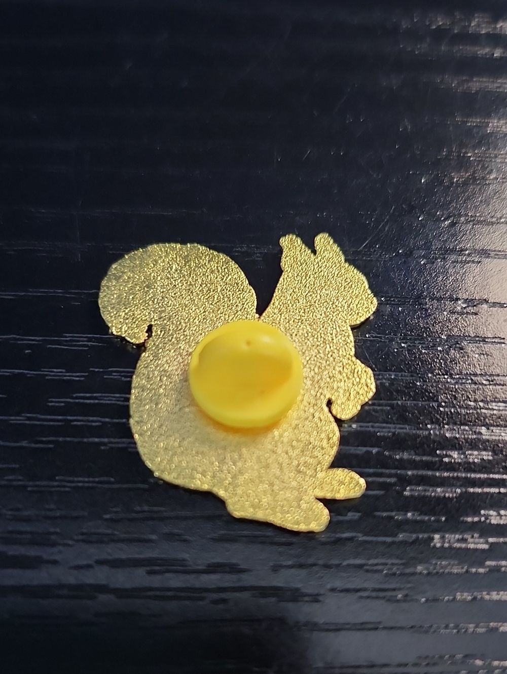 Red Squirrel Enamel Pin - Picture 2 of 4